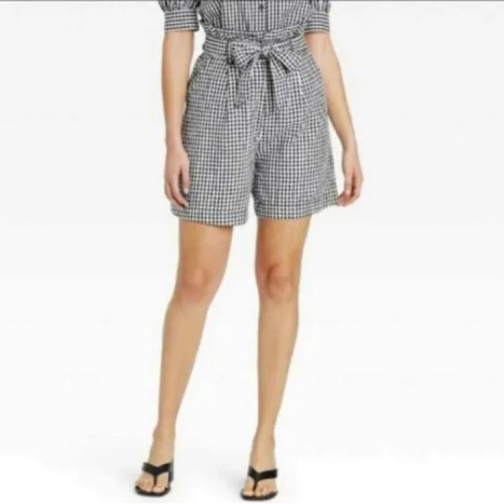 Who What Wear Black Gingham High Waist Paperbag Shorts Size 6